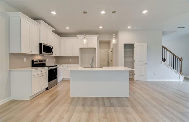 1 Camellia Drive, Fairburn, GA 30213
