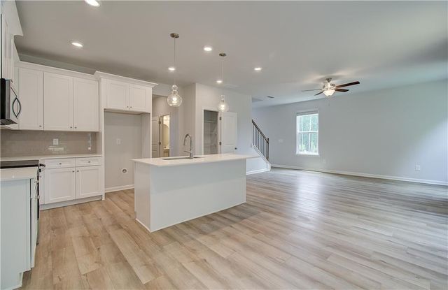 1 Camellia Drive, Fairburn, GA 30213