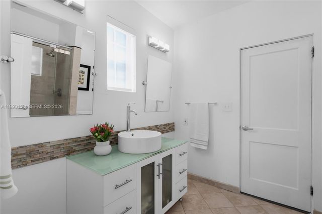 4072 Park Ave, Miami, FL 33133