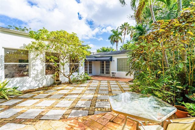 4072 Park Ave, Miami, FL 33133