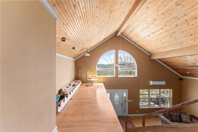 11021 Lathams Landing Road, Garfield, AR 72732