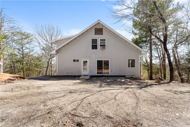 11021 Lathams Landing Road, Garfield, AR 72732