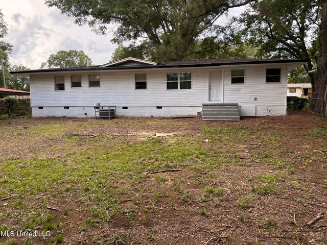 404 Mcdowell Park Circle, Jackson, MS 39204