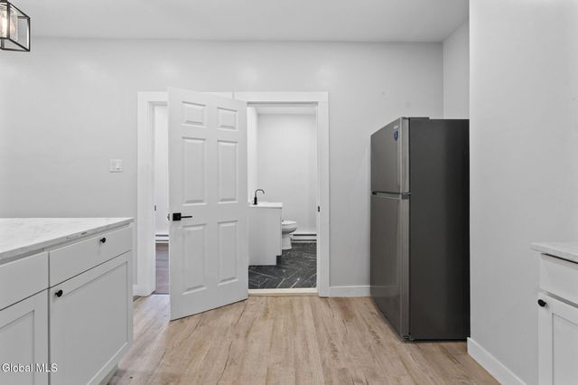 34 Francis Street, Troy, NY 12180