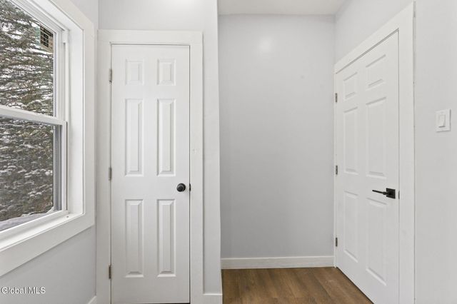 34 Francis Street, Troy, NY 12180