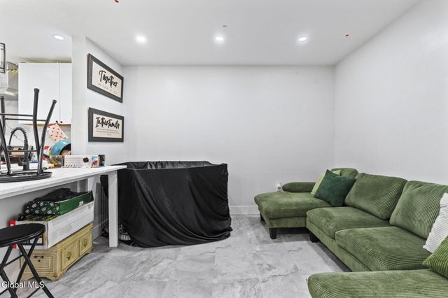 34 Francis Street, Troy, NY 12180