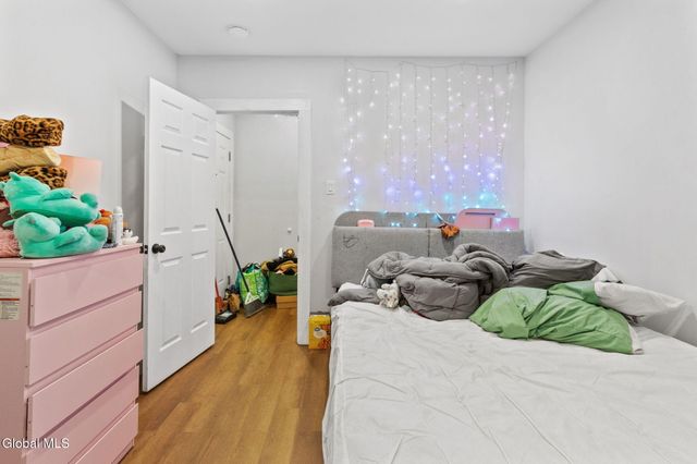 34 Francis Street, Troy, NY 12180