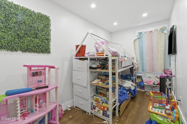 34 Francis Street, Troy, NY 12180