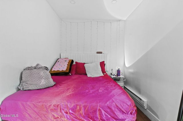 34 Francis Street, Troy, NY 12180