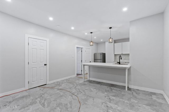 34 Francis Street, Troy, NY 12180