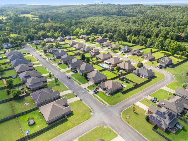 1320 E Cadron Gap Road, Conway, AR 72032