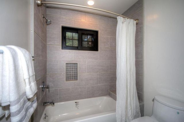 W Hudson Street, Redwood City, CA 94061