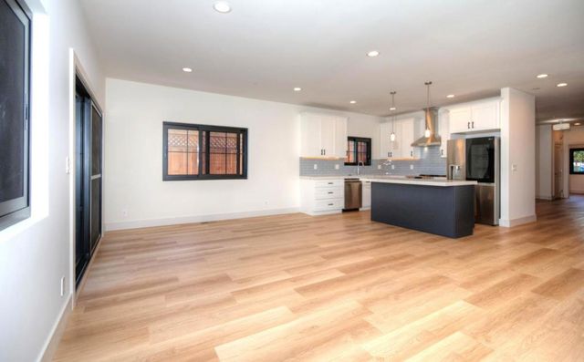 W Hudson Street, Redwood City, CA 94061