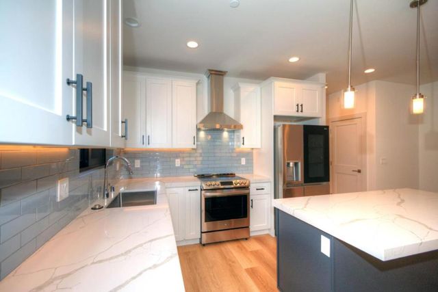 W Hudson Street, Redwood City, CA 94061