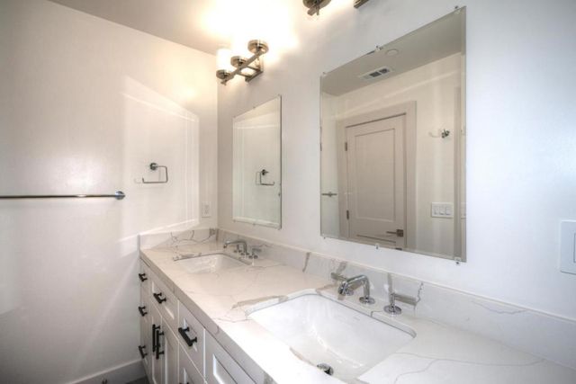 W Hudson Street, Redwood City, CA 94061