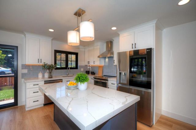 W Hudson Street, Redwood City, CA 94061