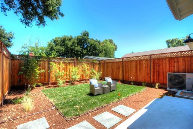 W Hudson Street, Redwood City, CA 94061