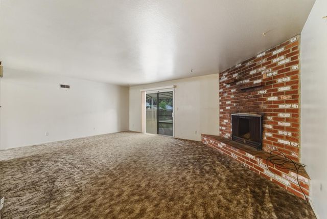 414 Lynn Way, Yuba City, CA 95991