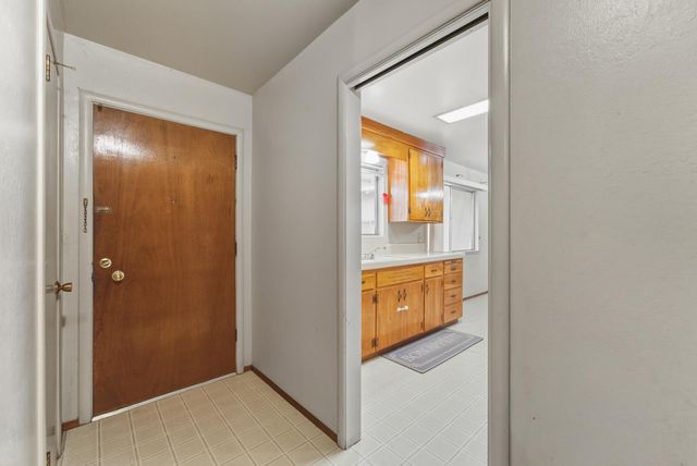 414 Lynn Way, Yuba City, CA 95991