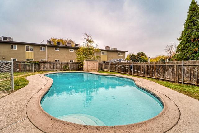 414 Lynn Way, Yuba City, CA 95991