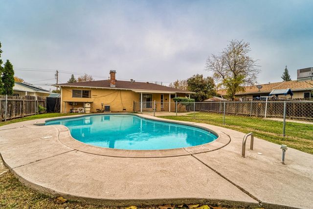 414 Lynn Way, Yuba City, CA 95991