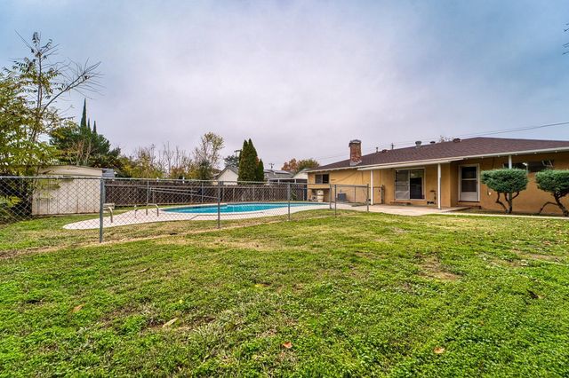 414 Lynn Way, Yuba City, CA 95991