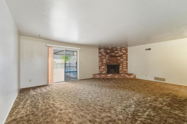 414 Lynn Way, Yuba City, CA 95991