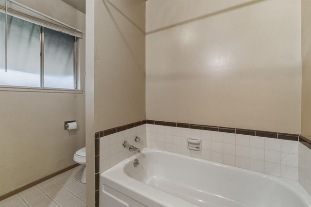 414 Lynn Way, Yuba City, CA 95991