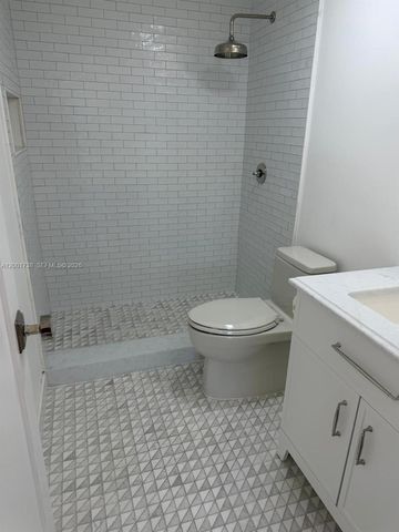 2900 NE 30th St F2, Fort Lauderdale, FL 33306