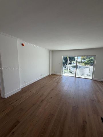 2900 NE 30th St F2, Fort Lauderdale, FL 33306