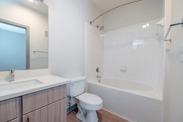 8515 S Interstate 35 RD 04116, Austin, TX 78744