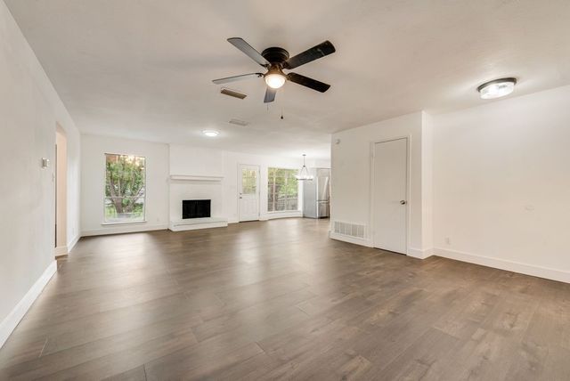 1614 Brent Court, Grand Prairie, TX 75051