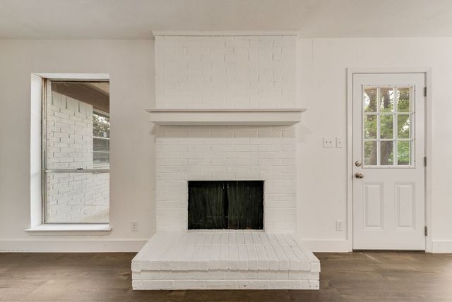 1614 Brent Court, Grand Prairie, TX 75051