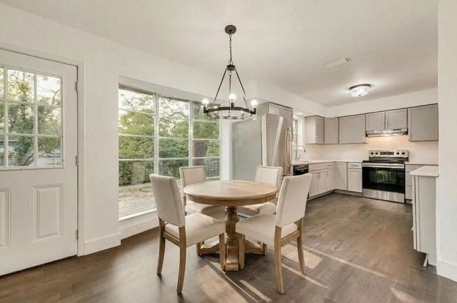 1614 Brent Court, Grand Prairie, TX 75051