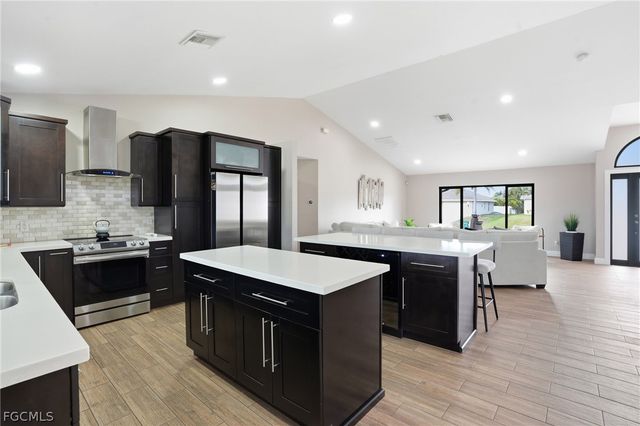 2120 SW 15th ST, Cape Coral, FL 33991