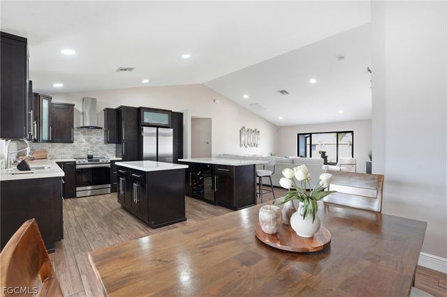 2120 SW 15th ST, Cape Coral, FL 33991