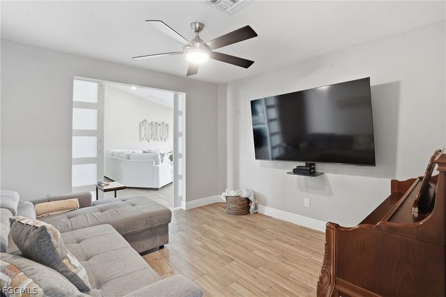 2120 SW 15th ST, Cape Coral, FL 33991