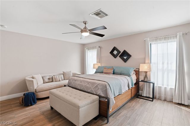 2120 SW 15th ST, Cape Coral, FL 33991