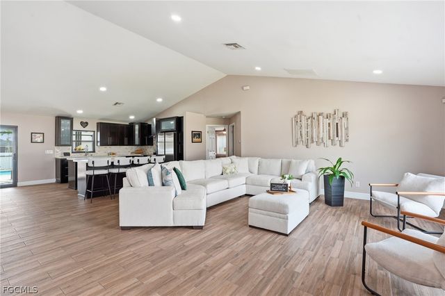 2120 SW 15th ST, Cape Coral, FL 33991