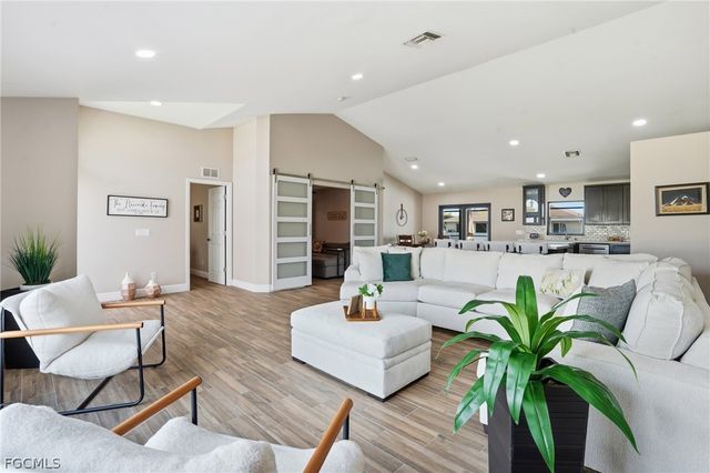 2120 SW 15th ST, Cape Coral, FL 33991