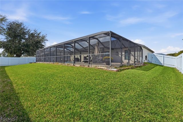 2120 SW 15th ST, Cape Coral, FL 33991