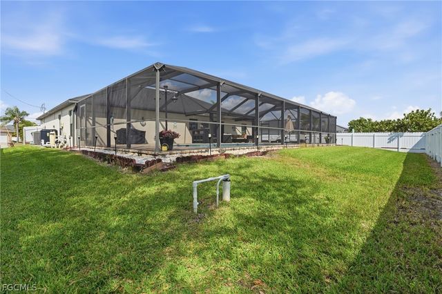 2120 SW 15th ST, Cape Coral, FL 33991