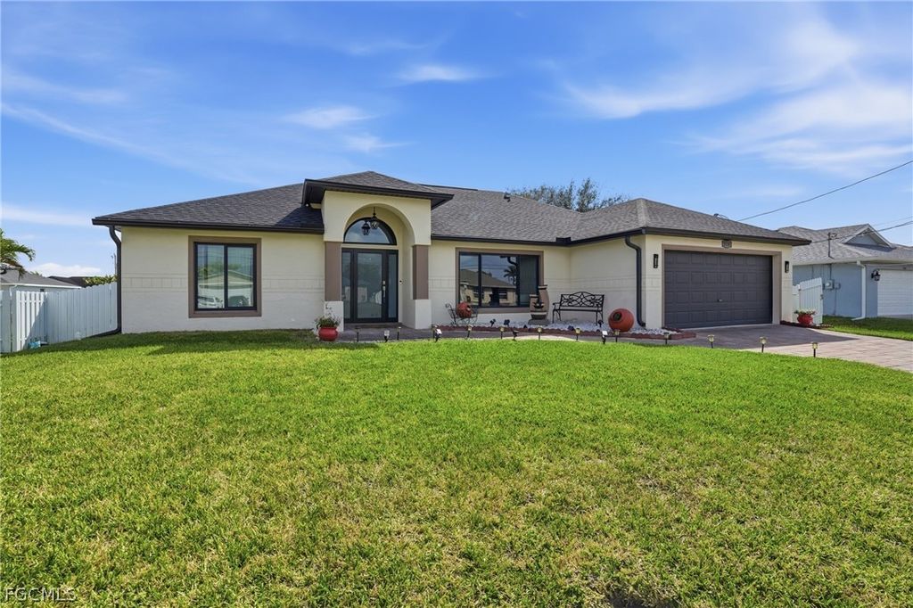 2120 SW 15th ST, Cape Coral, FL 33991