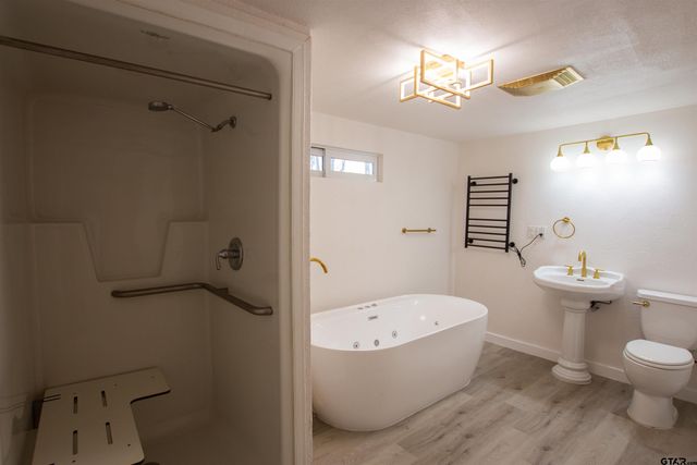 11501 CR 3424, Brownsboro, TX 75756