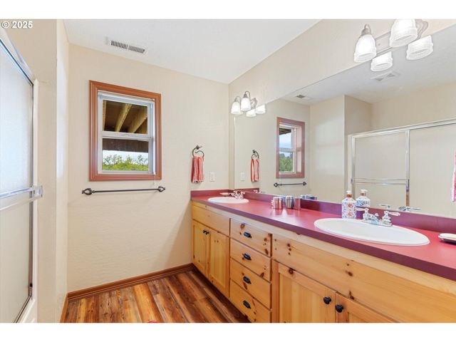 1635 Ne EAST DEVILS LAKE Rd, Otis, OR 97368