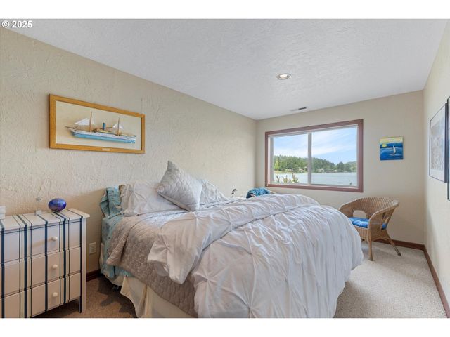 1635 Ne EAST DEVILS LAKE Rd, Otis, OR 97368