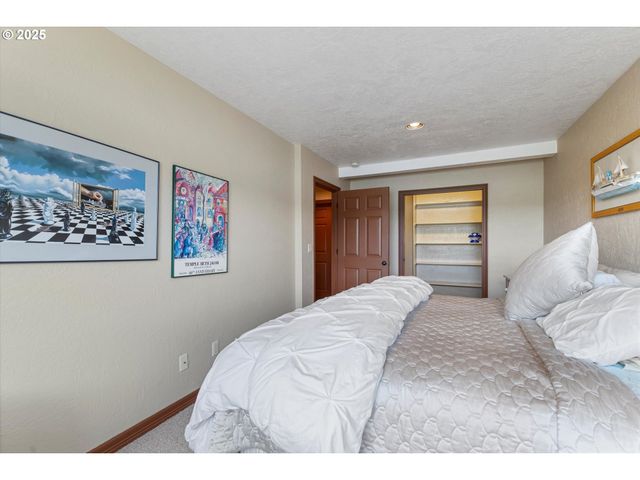 1635 Ne EAST DEVILS LAKE Rd, Otis, OR 97368