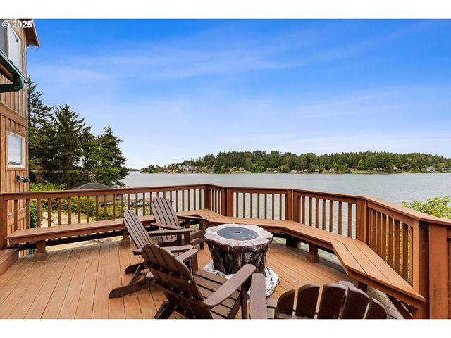 1635 Ne EAST DEVILS LAKE Rd, Otis, OR 97368