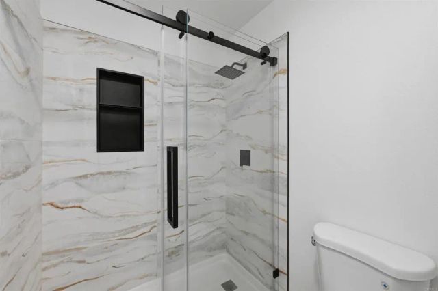 376 Forest Place, Vista, CA 92083