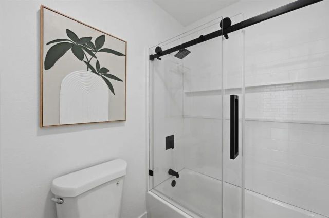 376 Forest Place, Vista, CA 92083